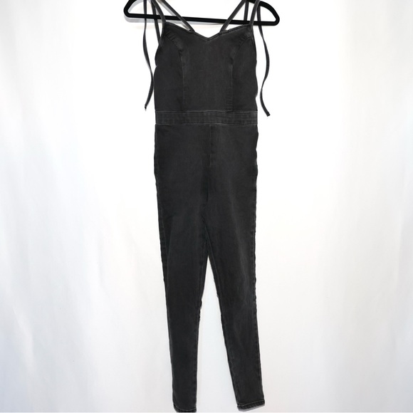 Topshop Joni Black Denim Backless Jumpsuit Size 4 - Picture 3 of 10